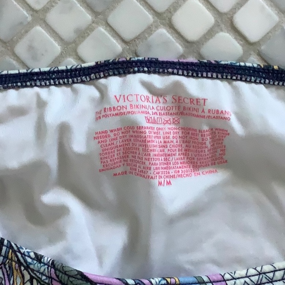Bikini bottom - Picture 2 of 3